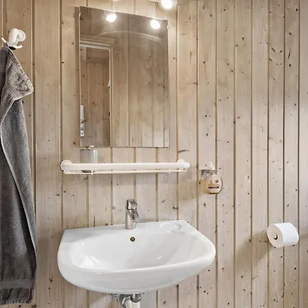 Lovely Home In Rudkobing With Wifi Spodsbjerg